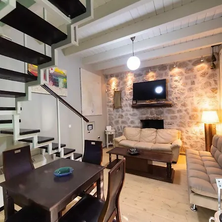 Casa Messinis Holiday home *